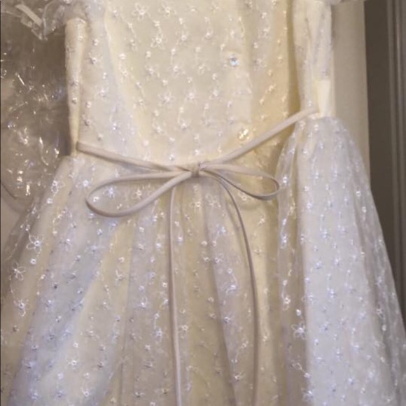 Girls eyelet lace spring Easter dress - Picture 3 of 4